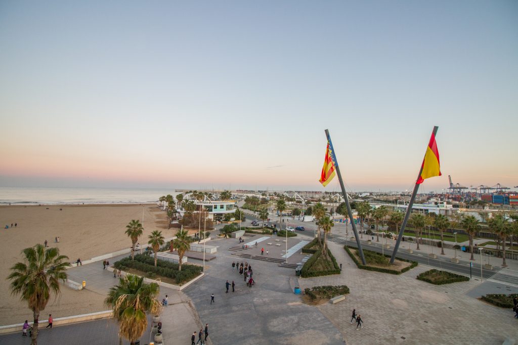 Strand und Marina von Valencia, ideal für Familien mit Baby und Kleinkind