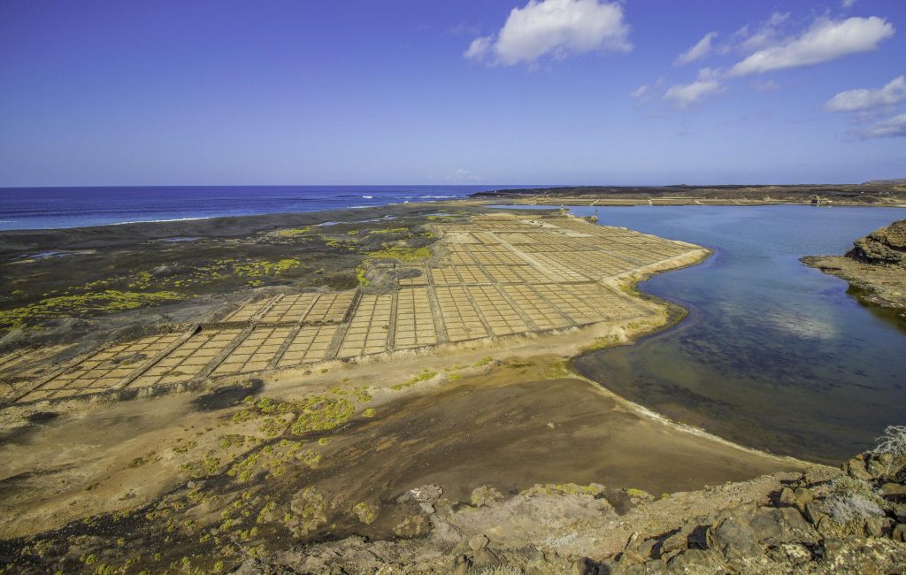 Fotos von Lanzarote: Gewinnung von Salz aus Meerwasser in den Salinas de Janubio